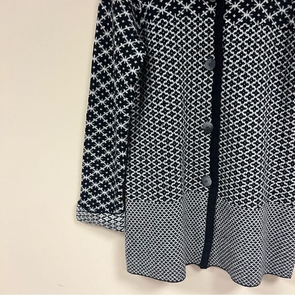 Chiaramente wool blend cardigan.  Size M - Picture 3 of 8